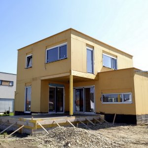 NÍZKOENERGETICKÝ RD HAINBURG /A/ 